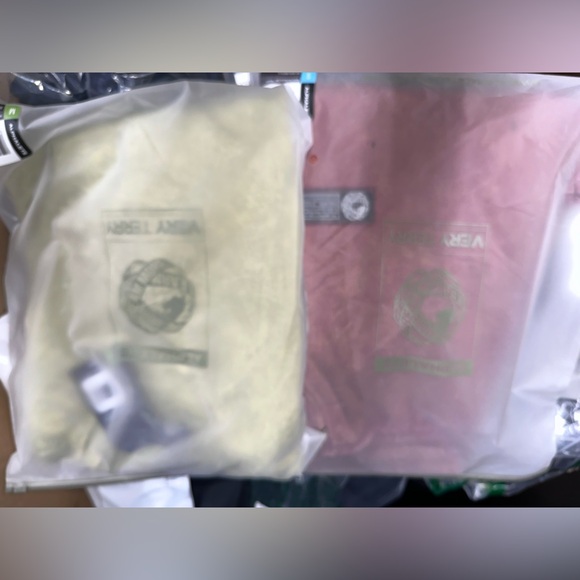 Alphalete Gym Wear and Jerseys - Picture 5 of 6